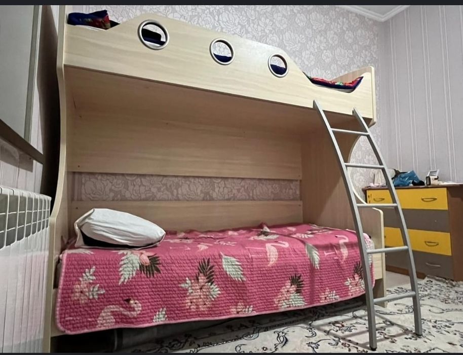 Два яруса кровать