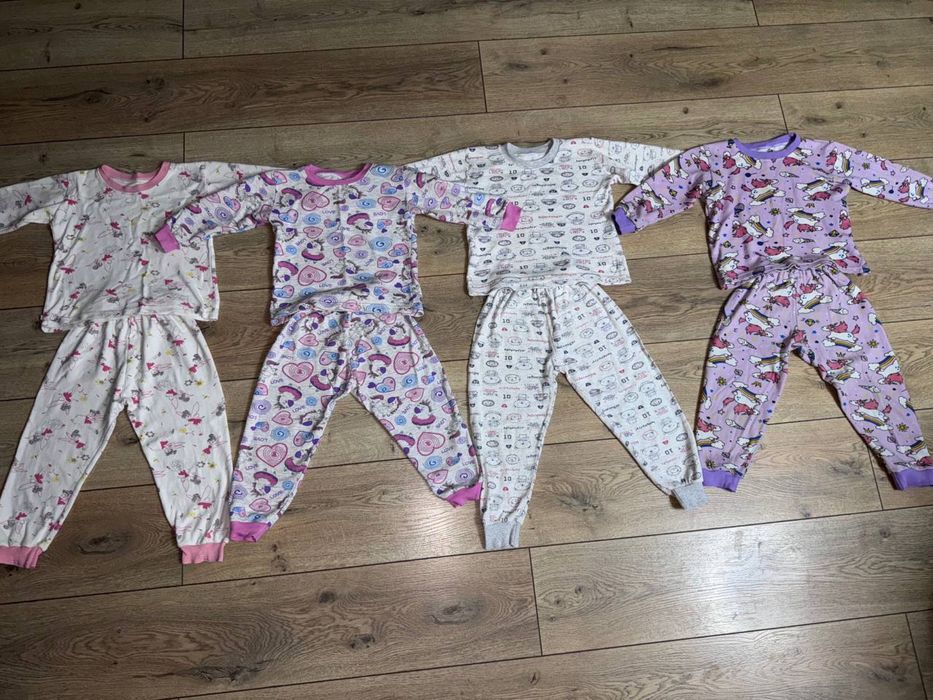 Продам вещи целый пакет на малышку 6мес.- 5 лет.