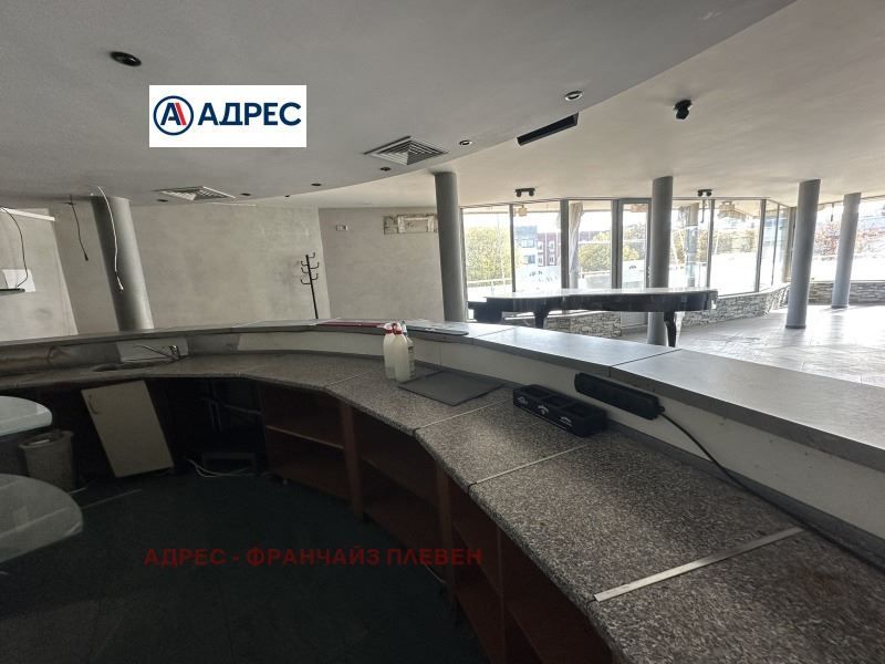 Заведение в Плевен-Идеален център площ 255 цена 220000