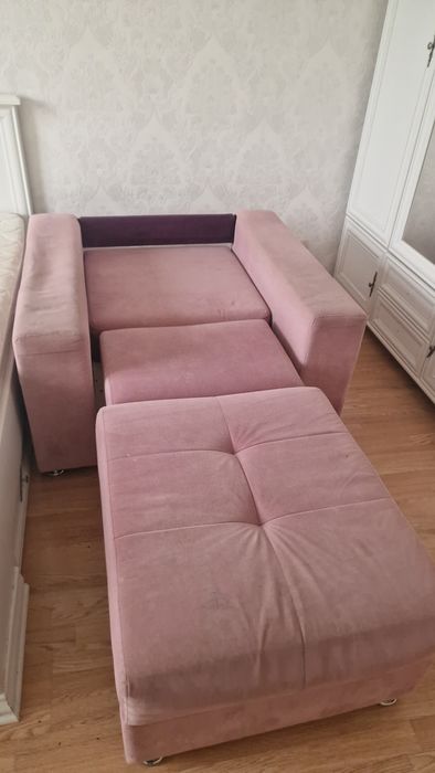 Отдам даром кресло кровать.