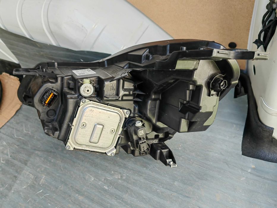 Фар Renault Captur FULL LED десен/Фар Рено Каптюр LED/Фар Captur Ориги