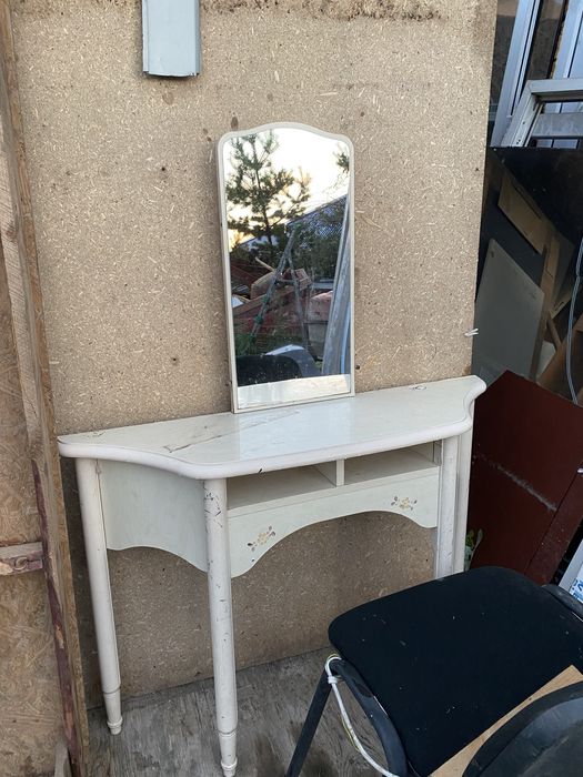 Мебель после ремонта,новые без дефектов