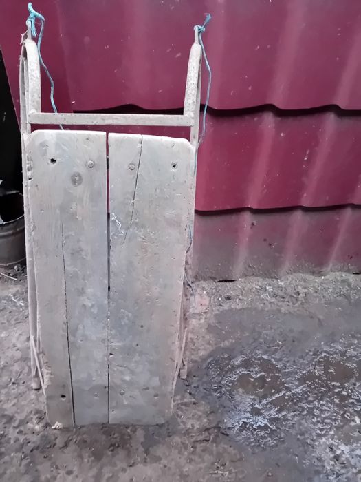 Vând Sanie pentru copii