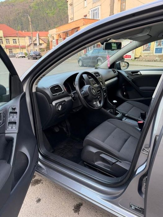 Volkswagen golf  1.4  MPI