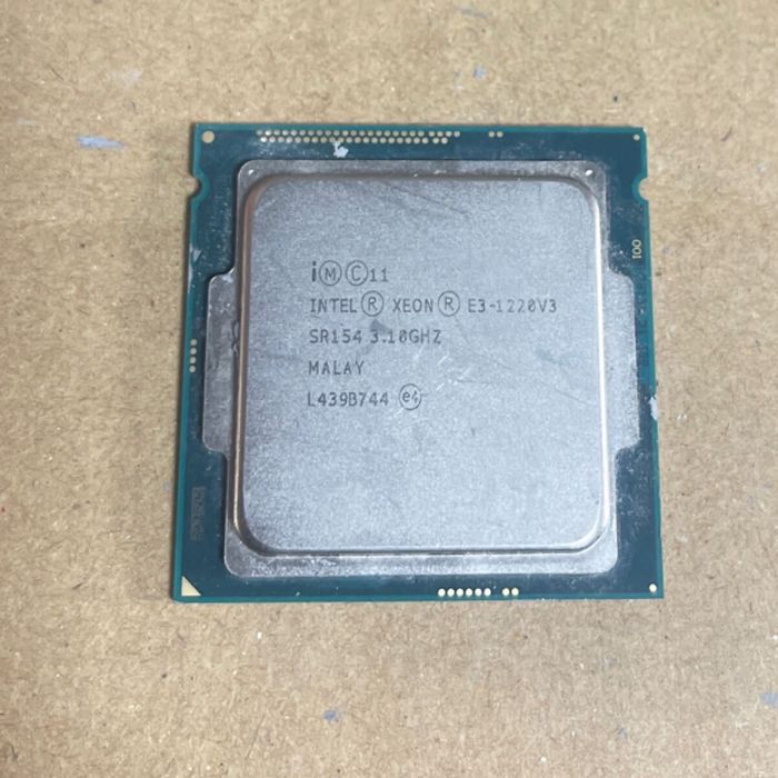 Intel Xeon 1220V3(I5 4570)