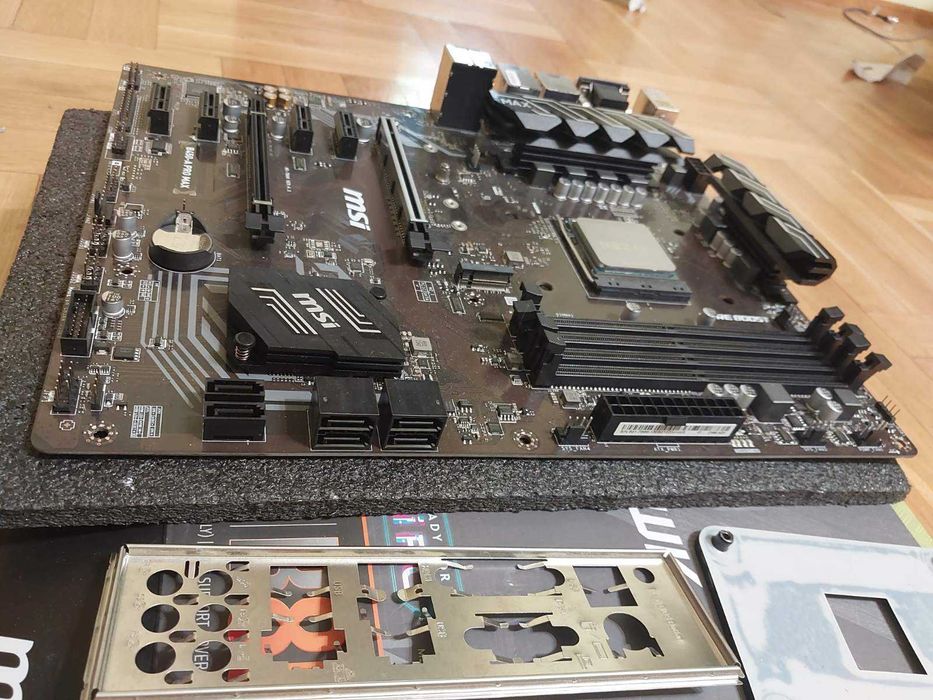 AMD Ryzen 7 3700X + MSI B450-A Pro MAX