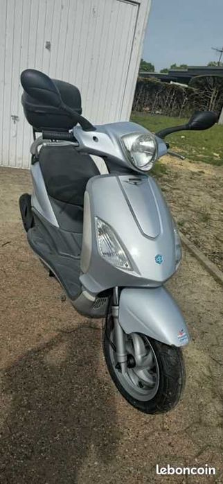 Piaggio Fly всички години 50 125 150 Пиаджо Флай Скутер мотопед НА ЧАСТИ
