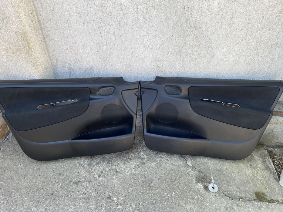 .Спирачни дискове и накладки ,кори за врати на пежо 207 хечбек 2011 г.