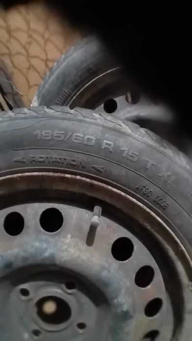 Set 4 jante de tabla R15 + anvelope 185/60 R15 si capace