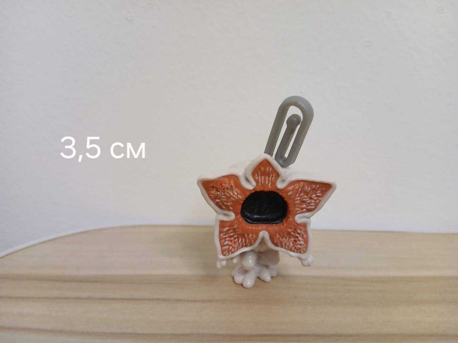 Фигурки из Kinder Joy Очень странные дела