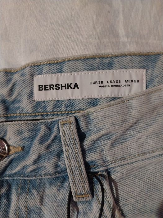 Bershka Wide Balloon дънки, размер 38 – НОВИ!
