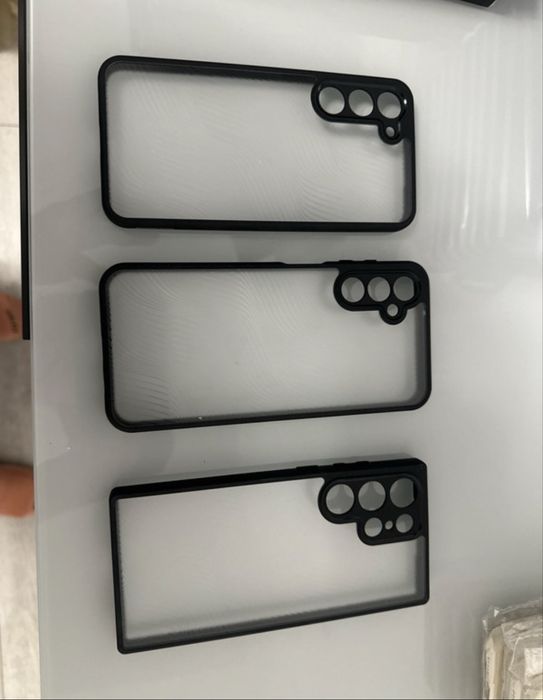 Vand lot de 180 huse de telefon