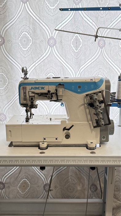 Распошивальная машина jack W4