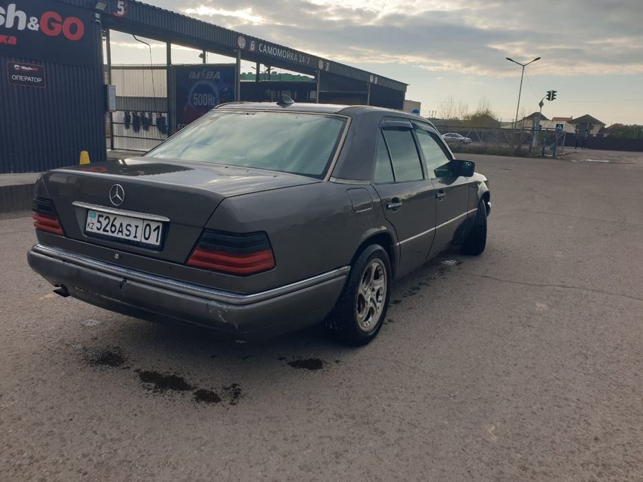 Продам Мерседес Бенс 1994 года,