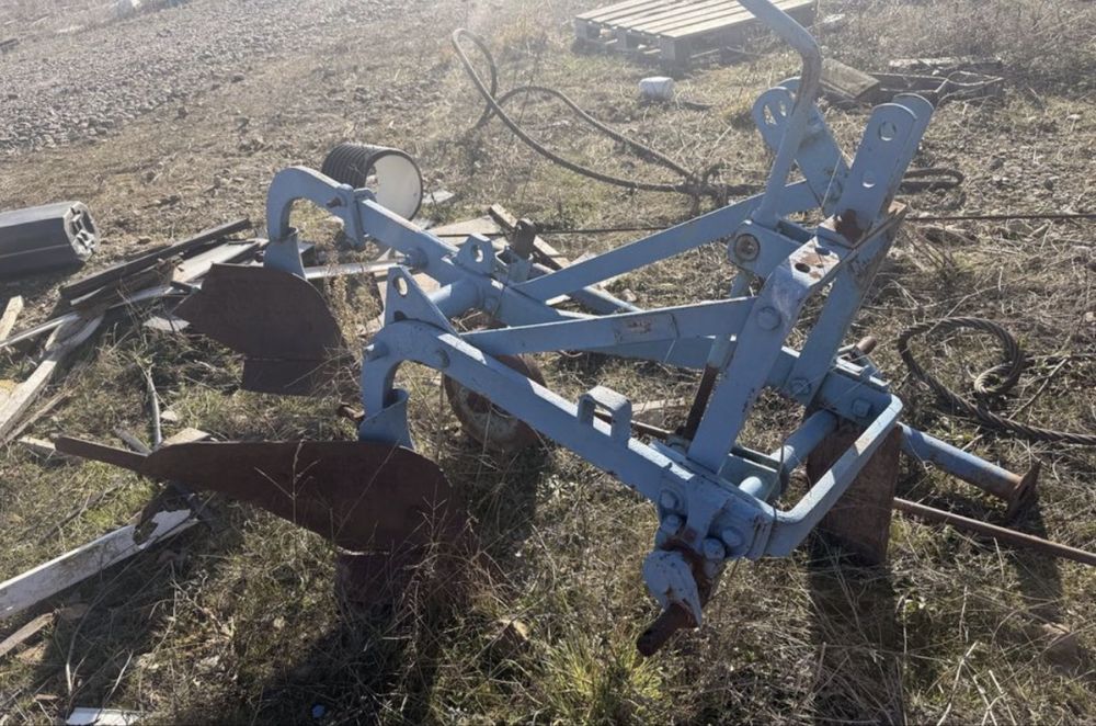 Двукорпусен плуг