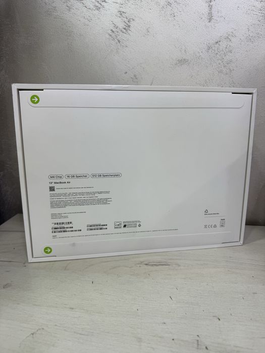 MacBook Air 13.6 M4 16/512gb sigilat !