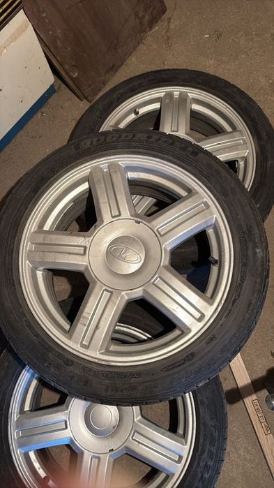 Продам летнюю резину