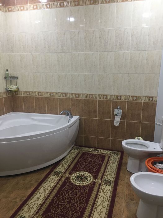 Янгиобод мах 4,09 соток 7 хона 2 санузел евро ховли сотилади