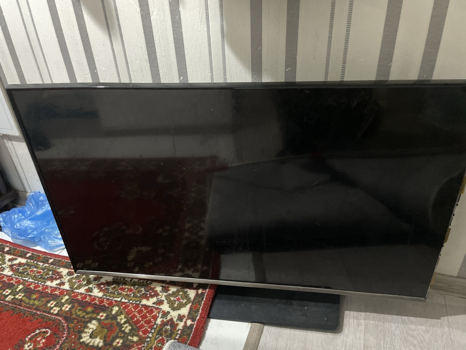 Телевизор (на запчасти)