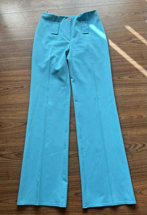 Дамски клинове гащеризони и панталони