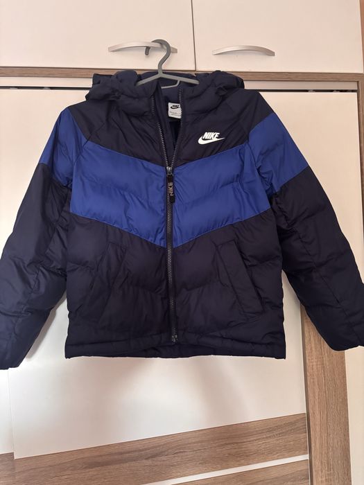 Зимно яке NIKE 128-137 см
