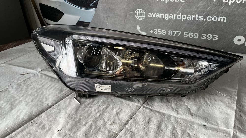 2 броя Десен фар Hyundai Tucson 4 2020-