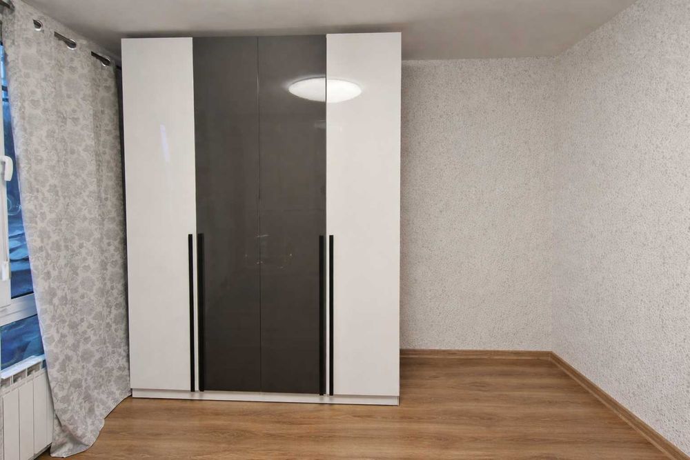 Луксозни и нови гардероби от Аико!