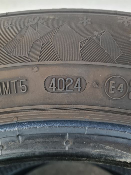 Зимни гуми 2 броя SEMPERIT SpeedGrip5 195 65 R15 дот 4024