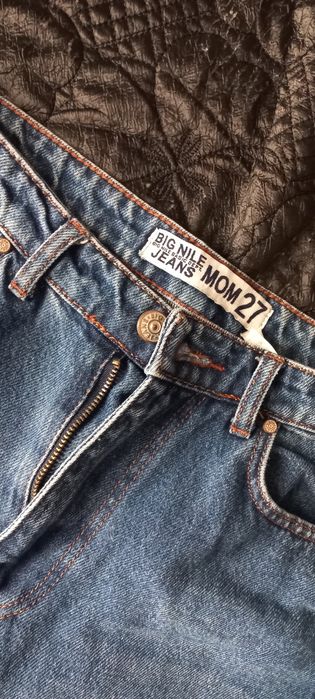 Почти новый брюки момс