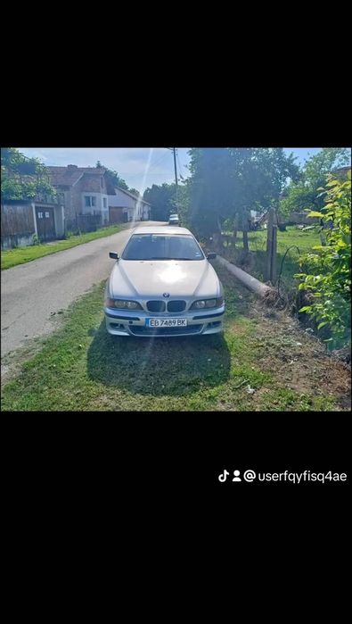 Продавам BMW320i и 520i