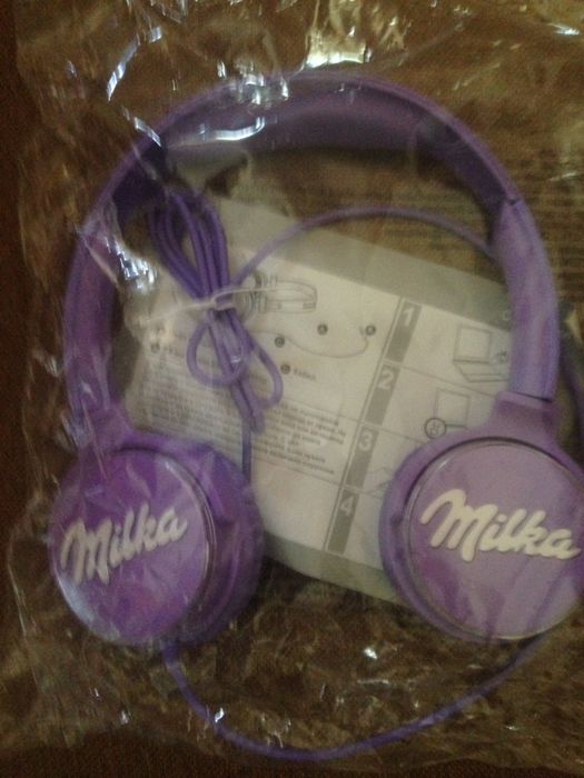 Нови слушалки на Milka