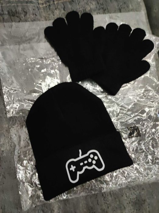 Детска шапка+ръкавици за момче