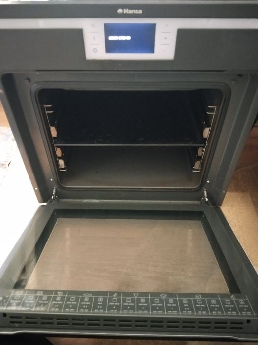 Продам духовой шкаф на запчясти