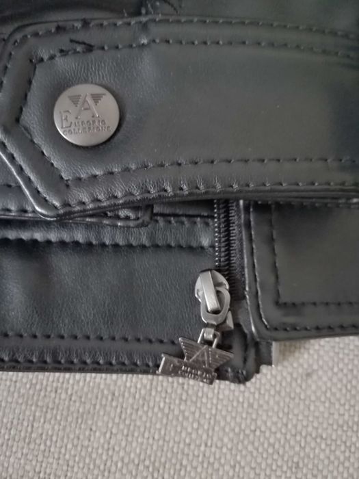 REDUS 600.Geaca piele ecologica EMPORIO ARMANI, marimea L, pt barbati