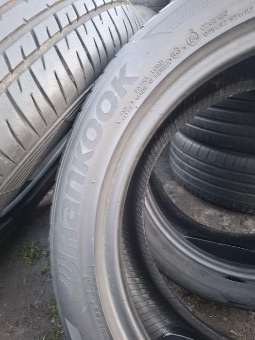 Vand 2 anvelope 215 50 17 hankook de vara  dot 2023