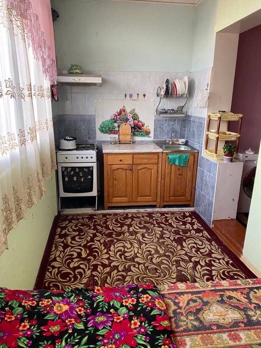 Chorsuda kvartira sotiladi 3/4/5