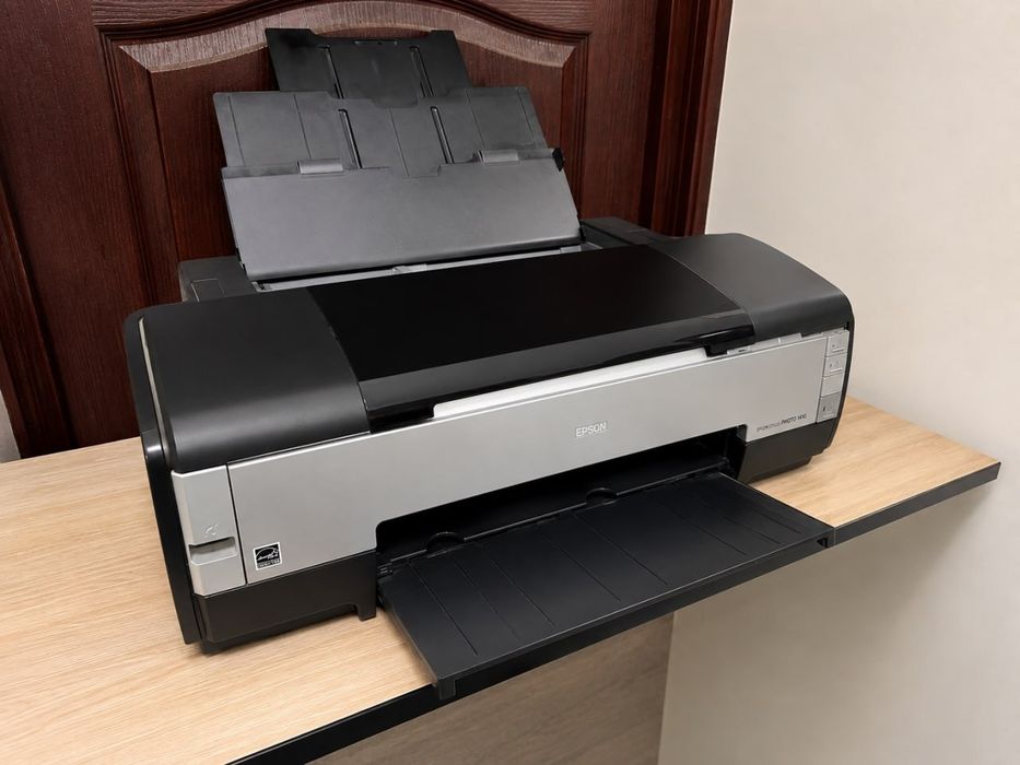 Epson 1410
200$
holati o'rta 
tiraj 89705 
Eshoguzar Raysen