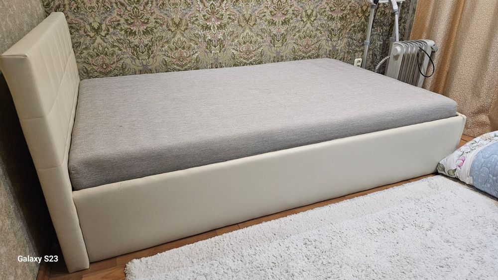 Продам кровать  140*200