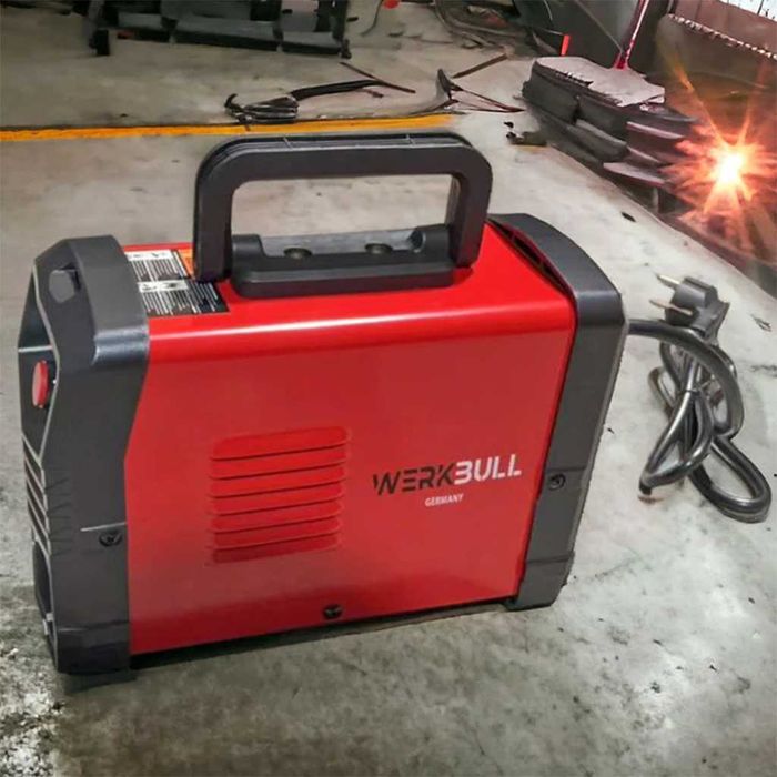 Инверторен Електрожен Werkbull 400A в куфар + Соларни очила