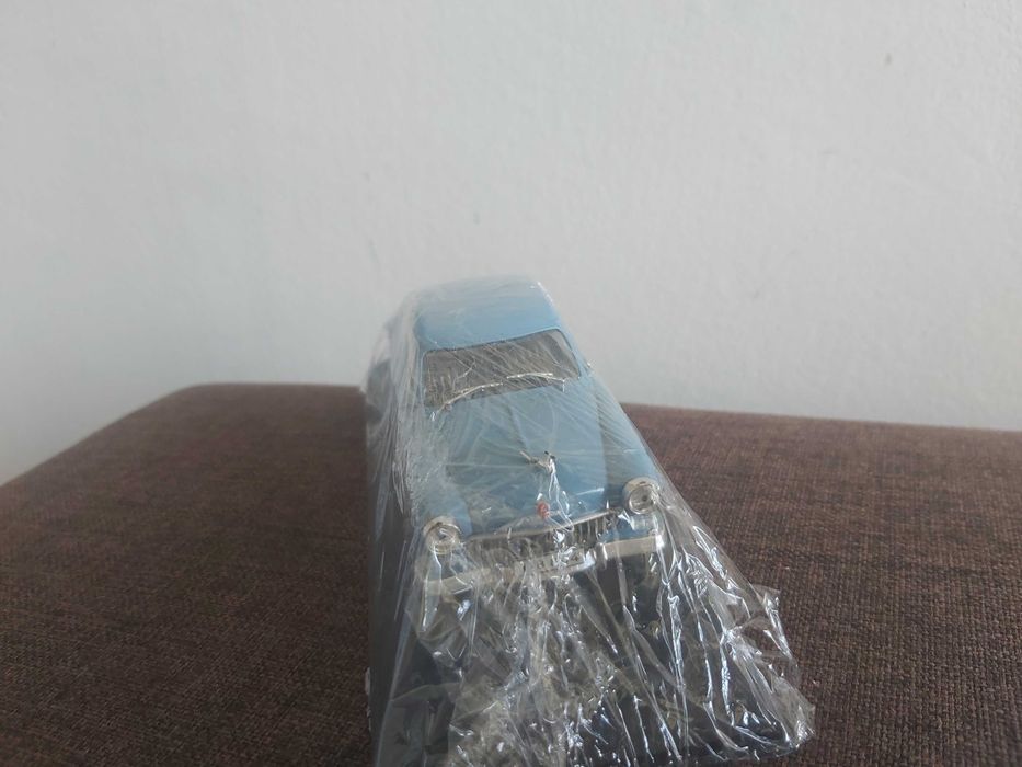 Machetă de top realizata la cel mai mic amanunt Volga M21, DeAgostini