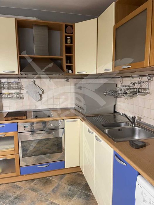 Дава се под наем Двустаен апартамент в София, Хиподрума - 50 кв.м за 598.23 € - Снимка #2