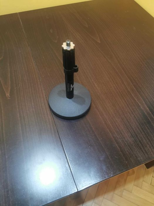 Настолна стойка за микрофон TOURTECH – Регулируема, масивна основа