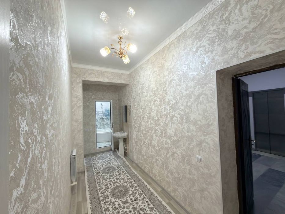 Урганч шахар КАМИШ ГАМБУРГ ёнида Янги домда  1 хонали кв сотилад