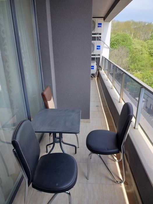 Дава се под наем Тристаен апартамент в Варна, Младост 1 - 100 кв.м за 816 € - Снимка #12