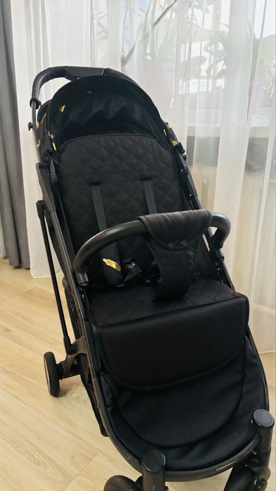 Продам коляску в хорошем состояние