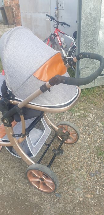 Продам детскую коляску