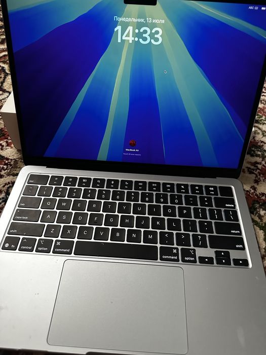 MacBook Air M4 yangi