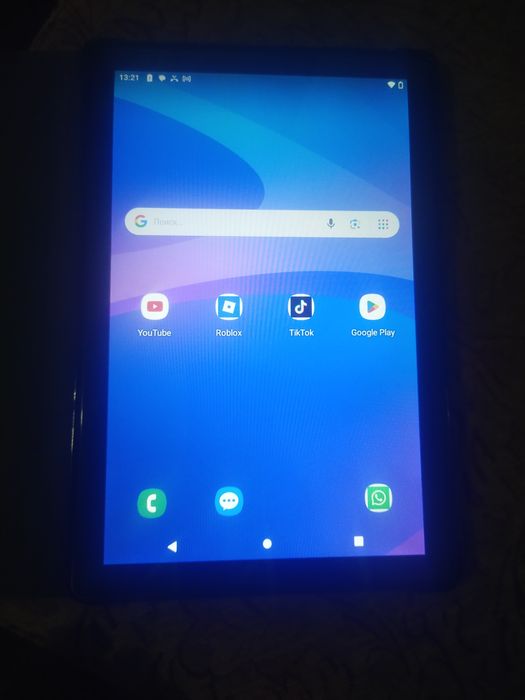 Планшет золотистый цвет