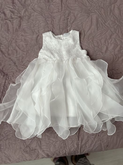 Бяла рокля за бебе 12-18 месеца