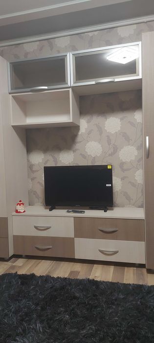 Închiriez garsonieră